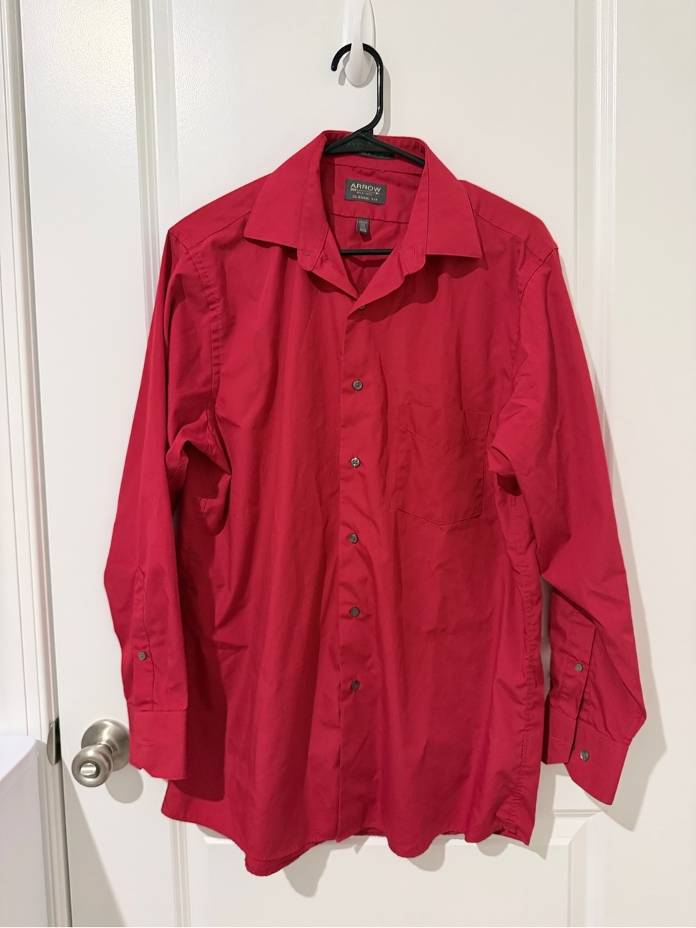 Arrow Men's Bright Red Long-Sleeve Button-Up Shirt